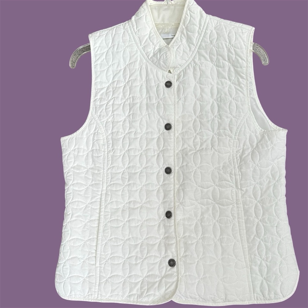 Liz Golf Lightweight Quilted Vest With Snap Down Front And 2 Pockets Size S